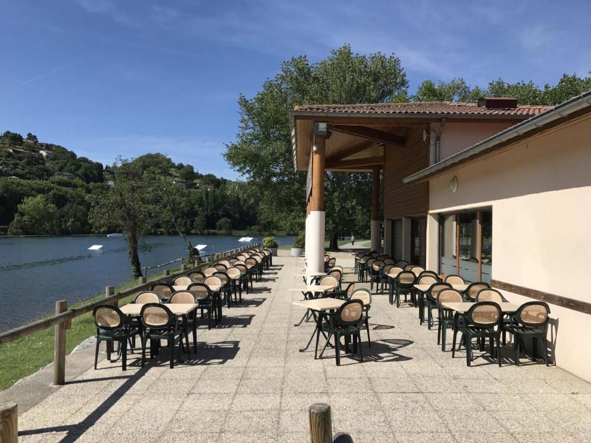 Mobile Home For You Les Rives De Condrieu Bagian luar foto