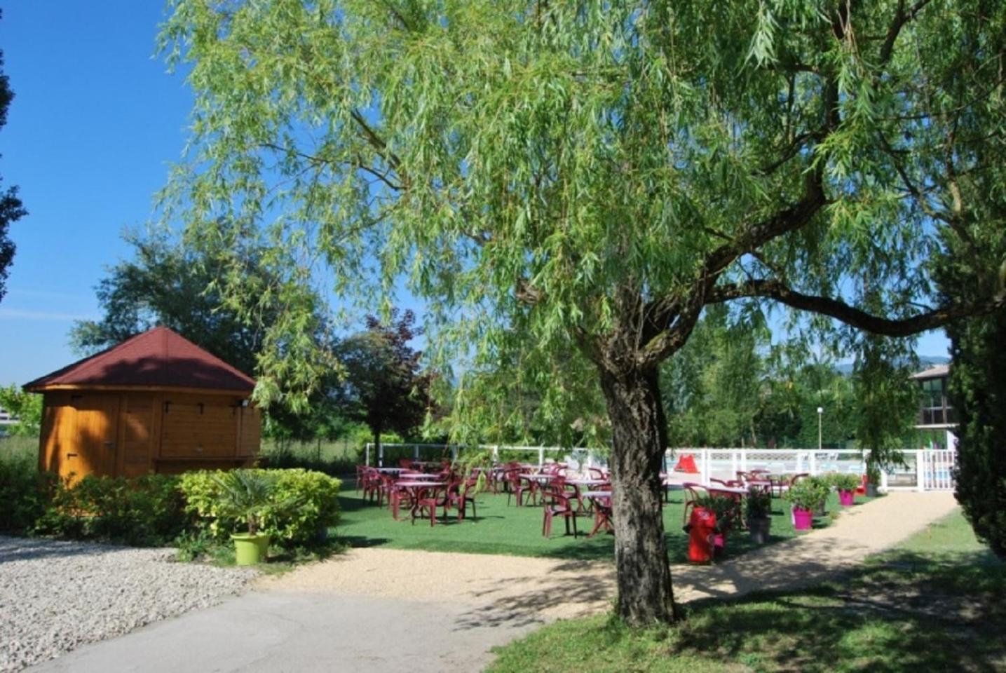 Mobile Home For You Les Rives De Condrieu Bagian luar foto