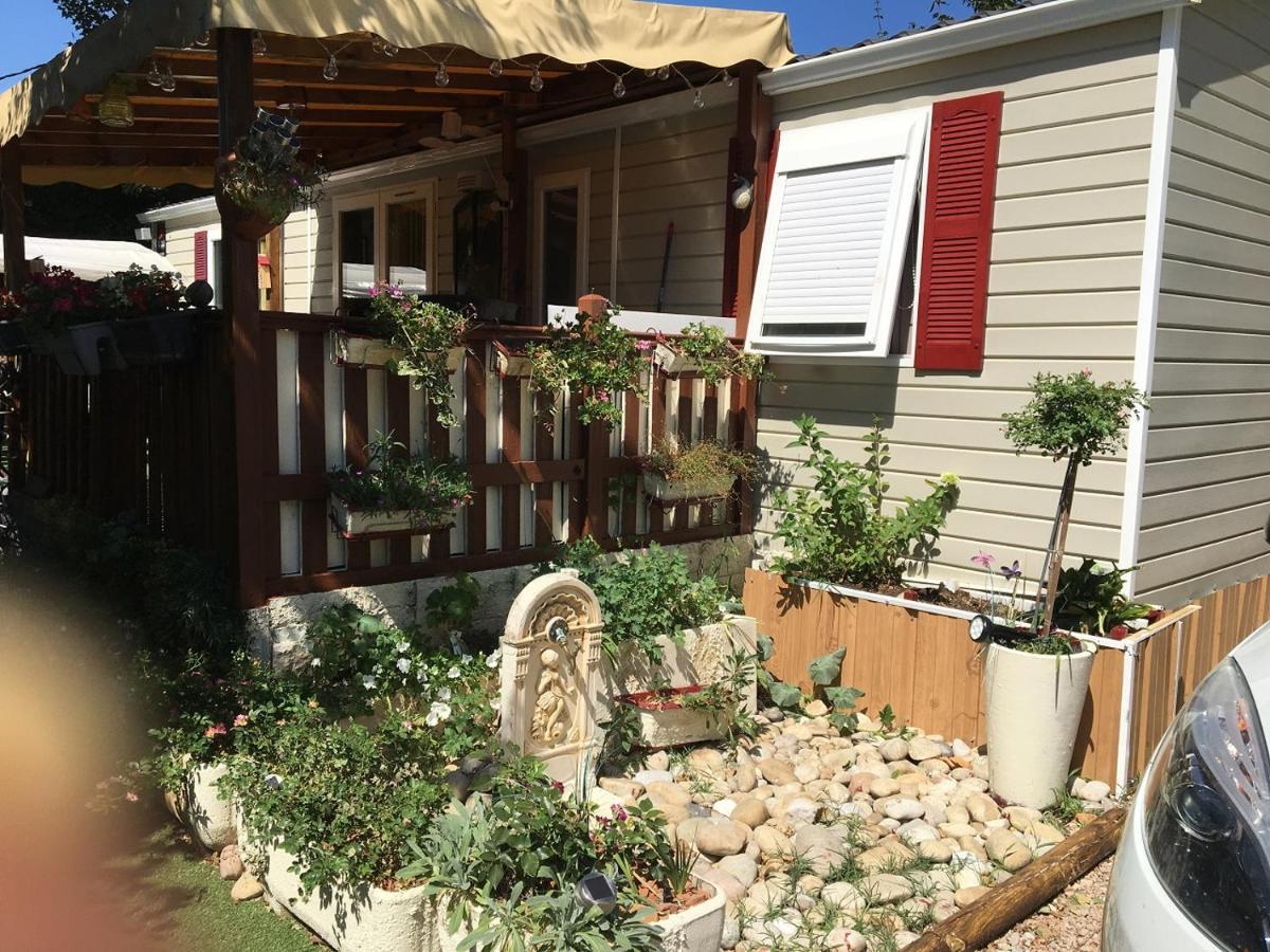 Mobile Home For You Les Rives De Condrieu Bagian luar foto